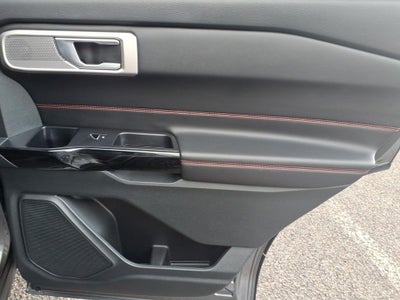 2024 Ford Explorer ST-Line