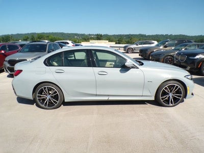 2023 BMW 330e xDrive 330e xDrive