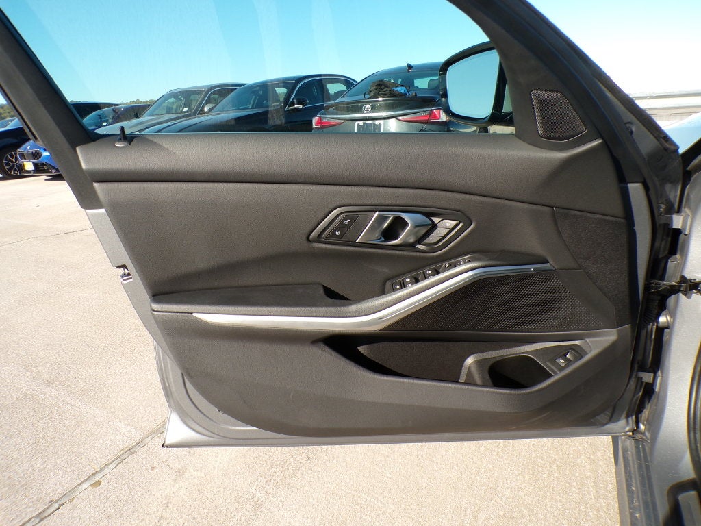 2024 BMW 3 Series 330i xDrive