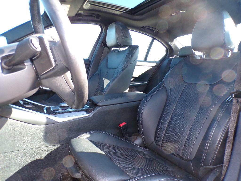 2024 BMW 3 Series 330i xDrive