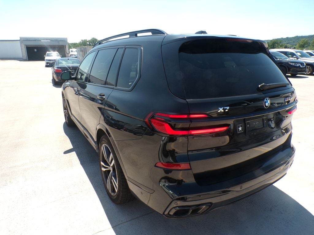 2026 BMW X7 M60i