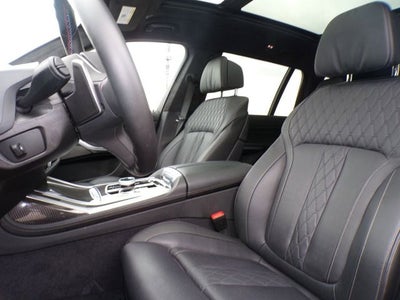 2026 BMW X7 M60i