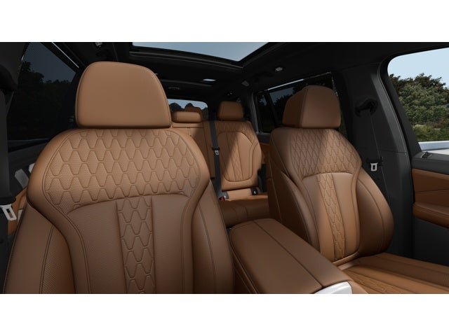 2027 BMW X7 M60i