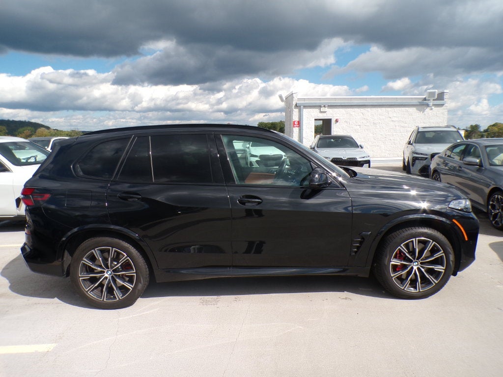 2026 BMW X5 M60i