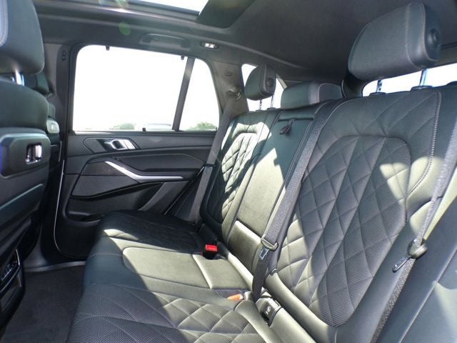 2024 BMW X5 M60i