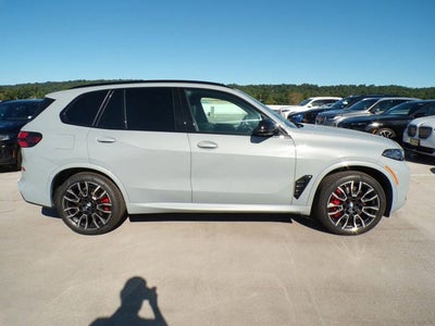 2024 BMW X5 M60i