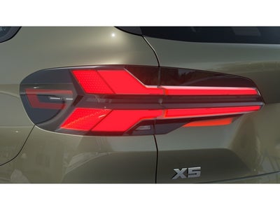 2026 BMW X5 M60i