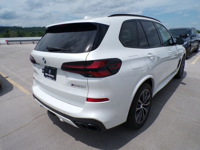 2026 BMW X5 M60i