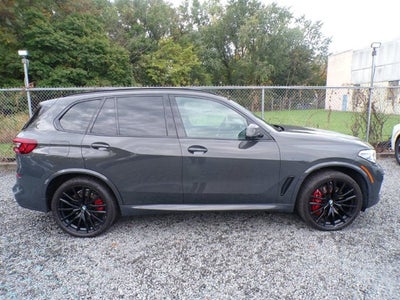 2021 BMW X5 M50i