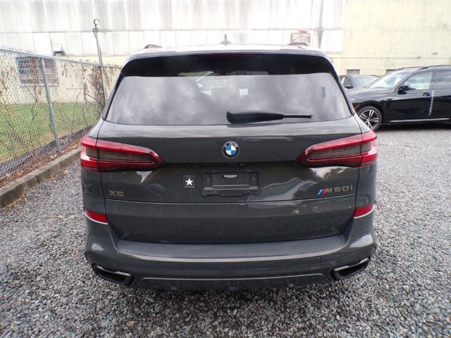2021 BMW X5 M50i
