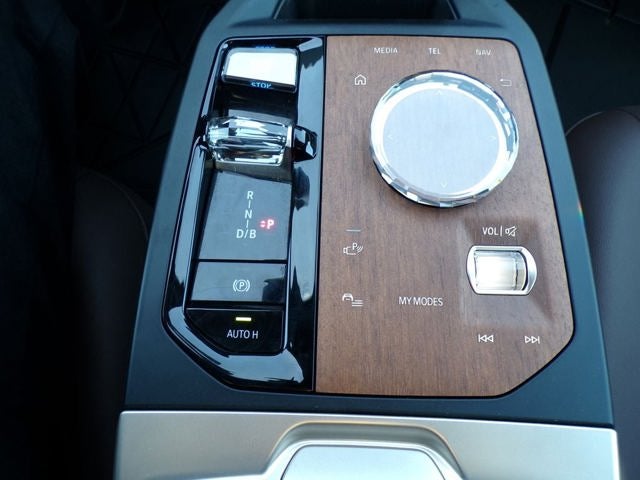 2024 BMW iX xDrive50