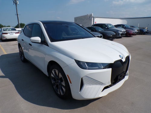 2026 BMW iX xDrive45