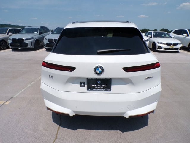 2026 BMW iX xDrive45