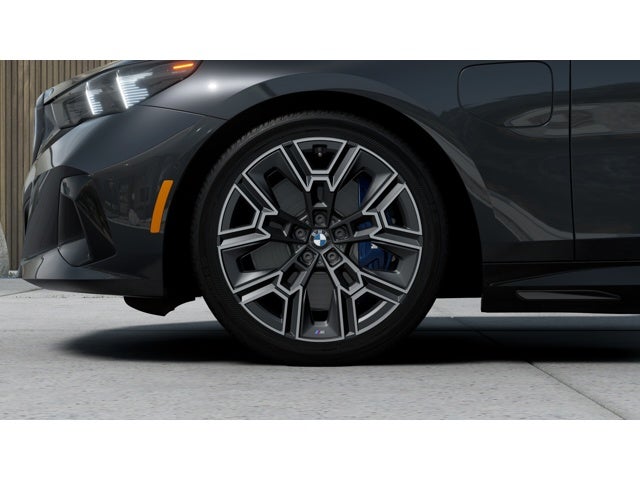 2027 BMW 550e 550e xDrive
