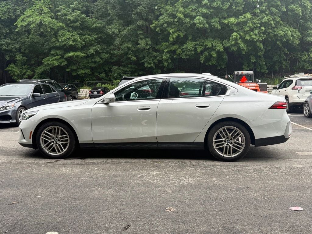 2024 BMW 5 Series 530i xDrive