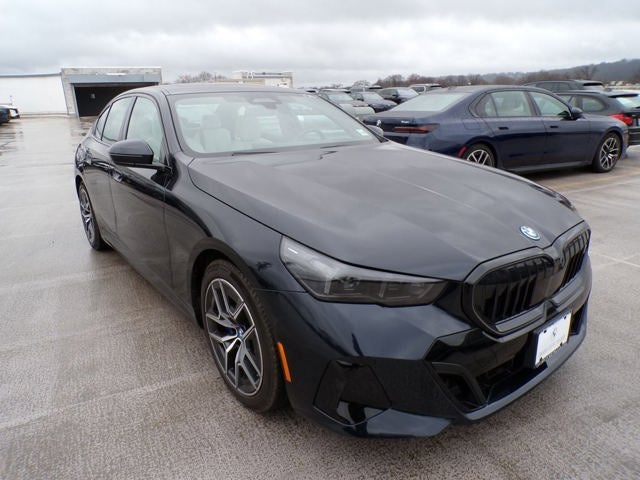 2025 BMW i5 xDrive40 xDrive40