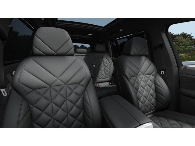 2027 BMW X7 Base