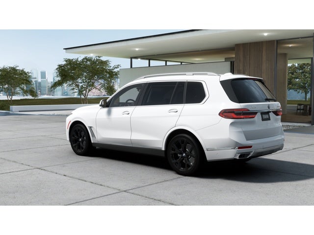 2027 BMW X7 Base
