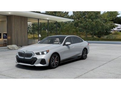 2027 BMW 550e Base