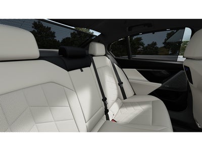 2027 BMW 550e Base