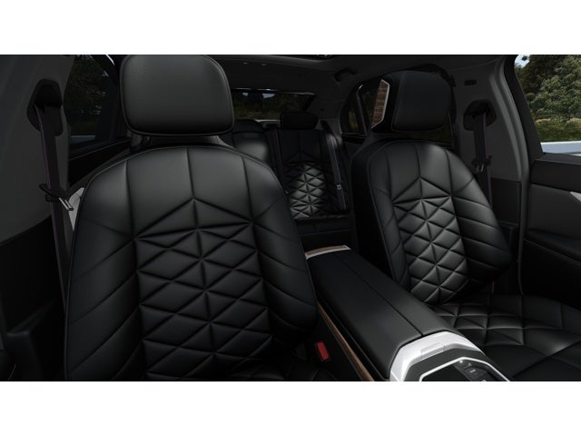 2026 BMW 740i Base