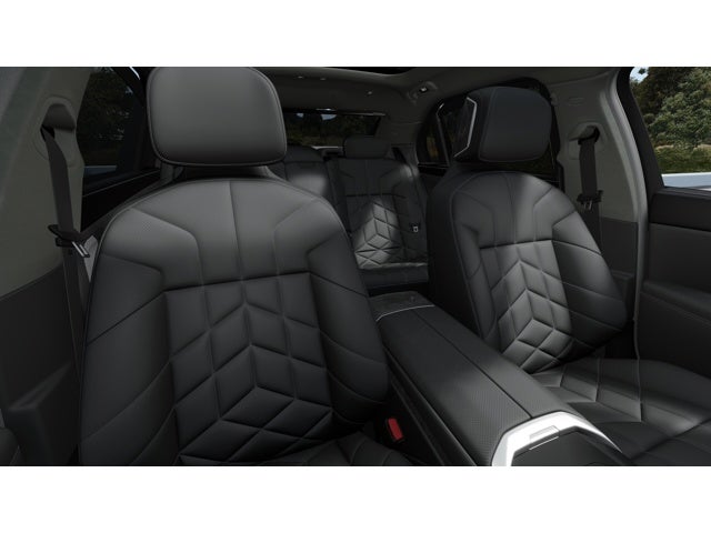 2027 BMW 740i Base